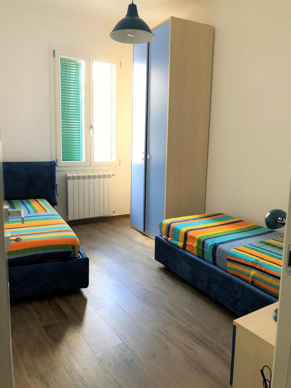 Color Apartment モノーポリ エクステリア 写真