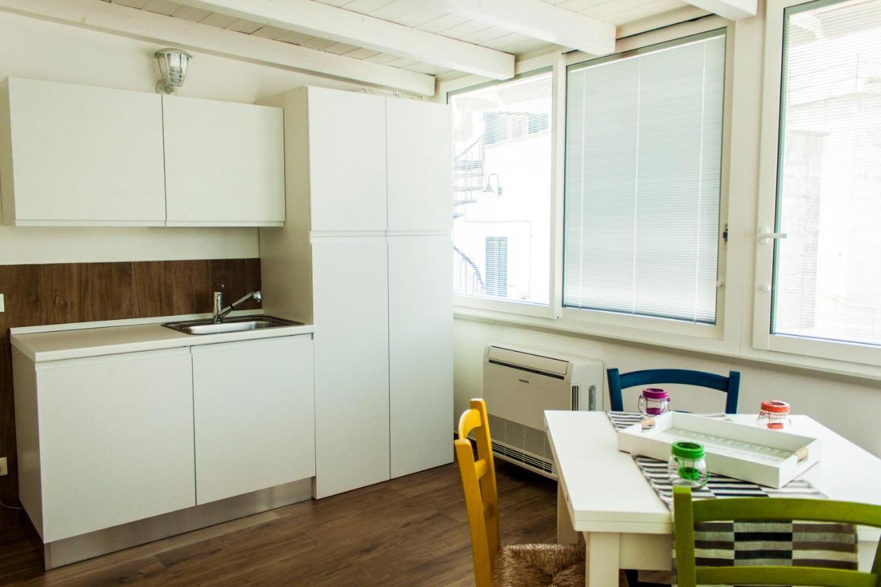 Color Apartment モノーポリ エクステリア 写真