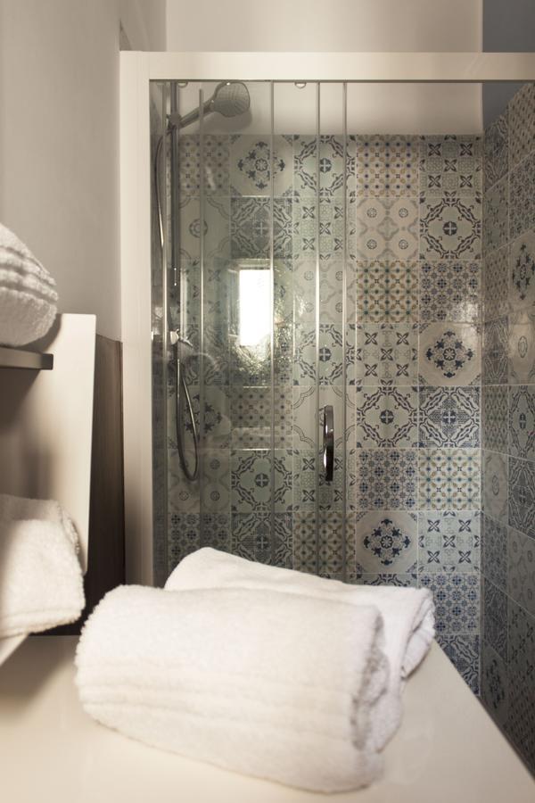 Color Apartment モノーポリ エクステリア 写真
